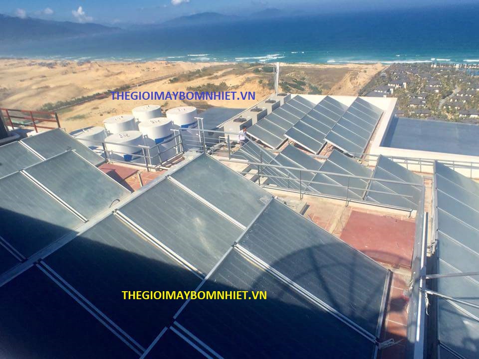 Hệ thống nước nóng trung tâm năng lượng mặt trời Megasun và Bình nước nóng năng lượng mặt trời công nghiệp