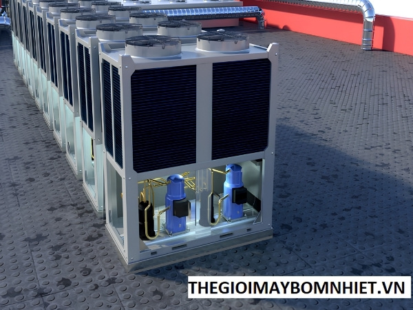 Hệ thống nước nóng trung tâm cho nhà máy tối ưu là sử dụng Heat Pump kết hợp với bồn bảo ôn
